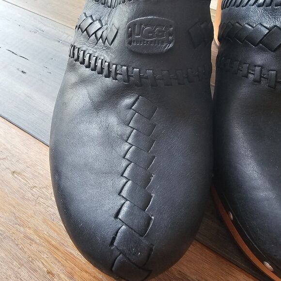 UGG Vivica Black Leather Mules / Clog Shoes Women’s Sheepskin Slip-On Size 10 US - Picture 8 of 9